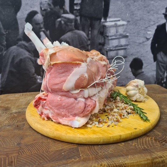 Carré di vitella al prosciutto crudo e rosmarino
