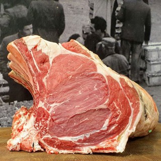 Bistecca alla fiorentina nella costola